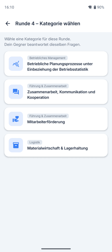 App-Screenshot: Kategorie-Auswahl im Duell mit der Überschrift „Runde 4 – Kategorie wählen“ und vier Kategorien zur Auswahl