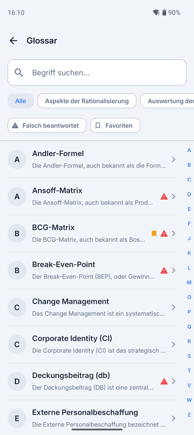 App-Screenshot: Glossar-Übersicht mit Suchfeld und Filtern – mehrere Begriffe sind mit einem roten Warndreieck als Problemthema markiert