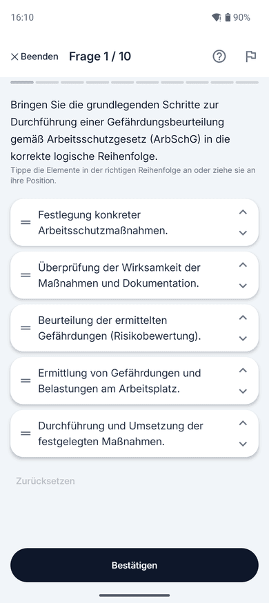 App-Screenshot auf dem Handy: Sortieraufgabe zum Thema Gefährdungsbeurteilung – „Bringen Sie die grundlegenden Schritte zur Durchführung einer Gefährdungsbeurteilung gemäß Arbeitsschutzgesetz…“