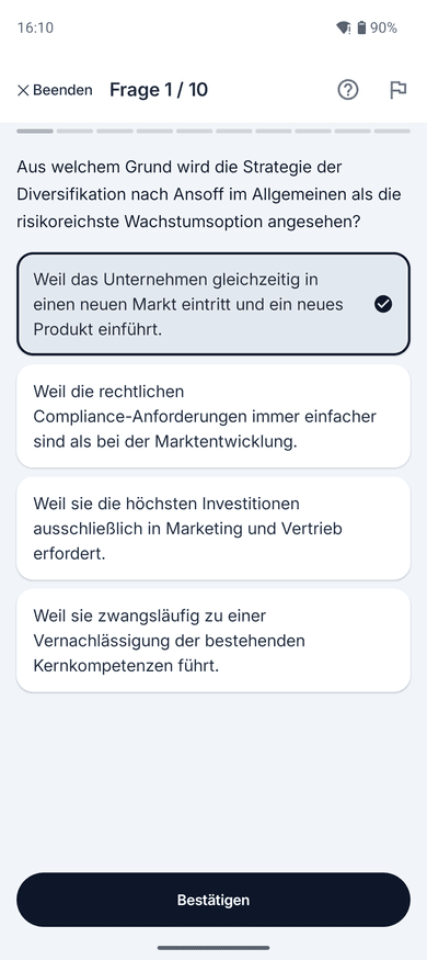 App-Screenshot auf dem Handy: Multiple-Choice-Frage zum Thema Produkt-Markt-Matrix (Ansoff) – „Aus welchem Grund wird die Strategie der Diversifikation nach Ansoff im Allgemeinen als die risikoreichste…“