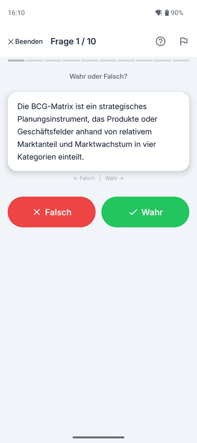 App-Screenshot auf dem Handy: Wahr-oder-Falsch-Aufgabe zum Thema BCG-Matrix – „Die BCG-Matrix ist ein strategisches Planungsinstrument, das Produkte oder Geschäftsfelder anhand von relativem…“